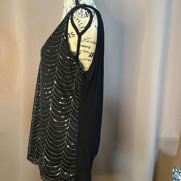 Studio y extra-large, sequined tank top great for the holidays - Picture 3 of 7